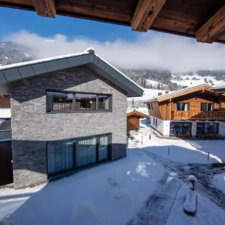 Chalet's DAS DORF Wald im Pinzgau Buitenkant foto